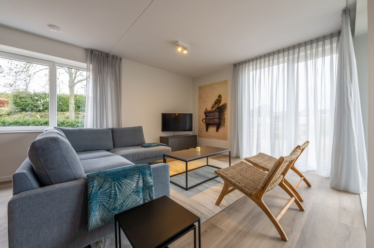 Others 3, Luxury Apartment in Residence Marina Kamperland - pet Friendly