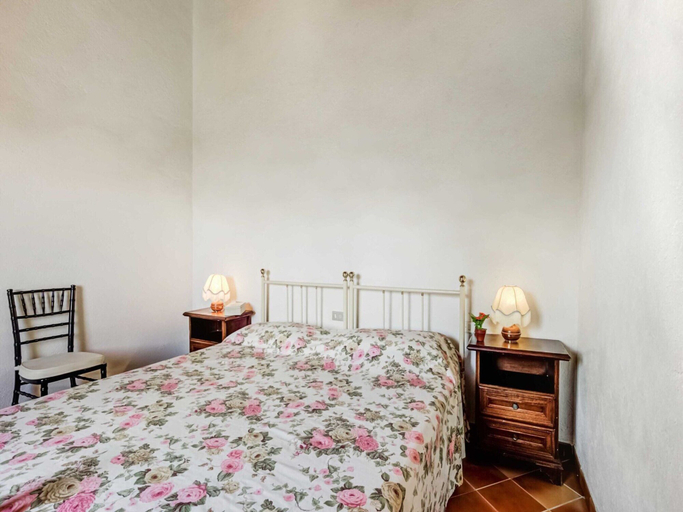 Bedroom 4, Countryside Holiday Home in Gambassi Terme With Garden, Florence