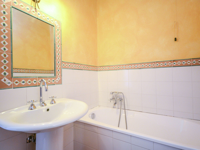 Bathroom 3, Stunning Holiday Home in Umbria With Jacuzzi, Perugia