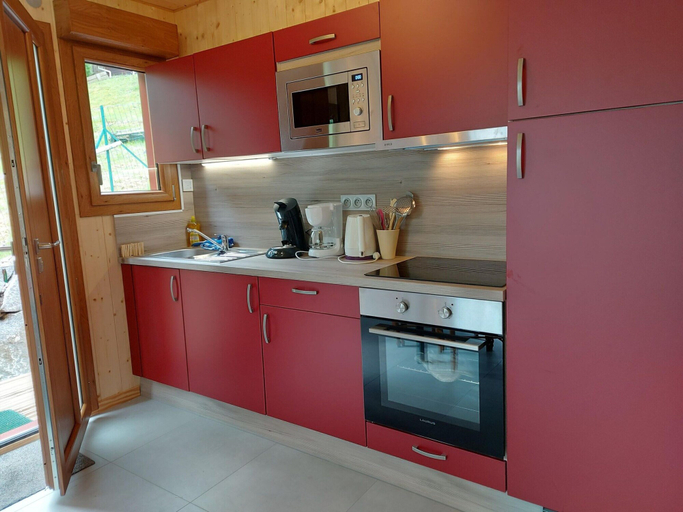 Others 4, Chalet in Lovely, Rich Forest Setting With a Beautiful View, Vosges