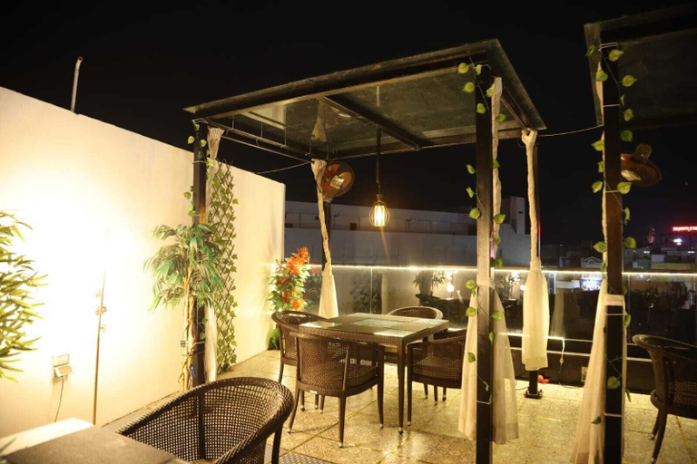 Food & Drinks 4, Hotel Royal stay, Thanjavur