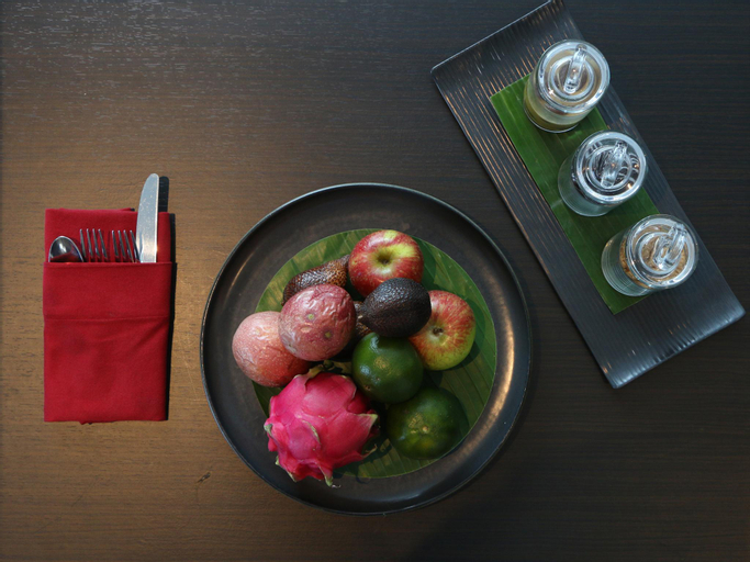 Food & Drinks