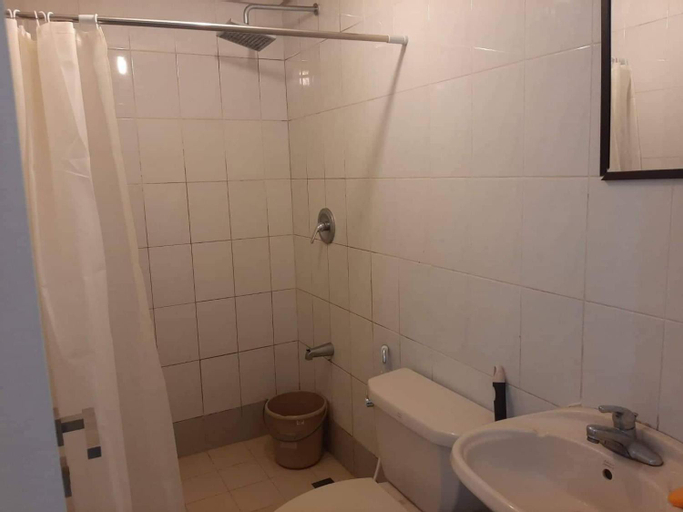 Male Bunkbed Room Sharing, Pasig City