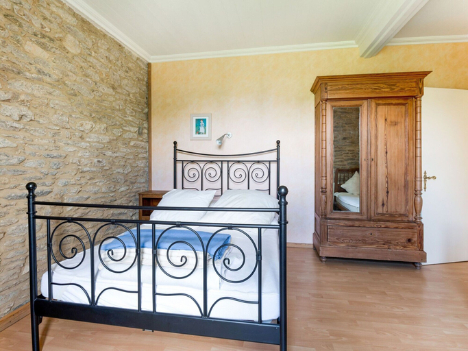 Bedroom 2, Luxurious Mansion in Castle Grounds in Lantheuil, Calvados