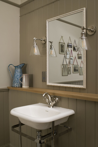 Bathroom 5, Beadnell Towers Hotel, Northumberland