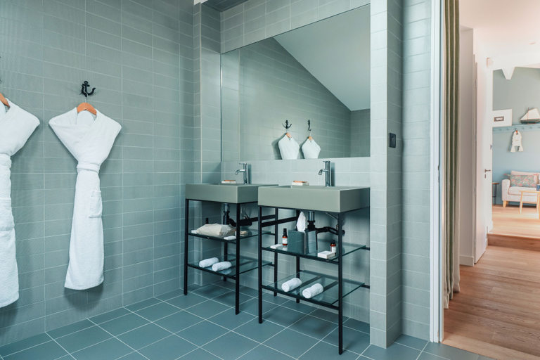 Bathroom 4, Les Hautes Mers - Fontenille Collection, Vendée