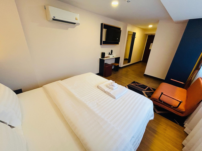 Bedroom 4, Emiri Hotel - Nana Bangkok, Wattana