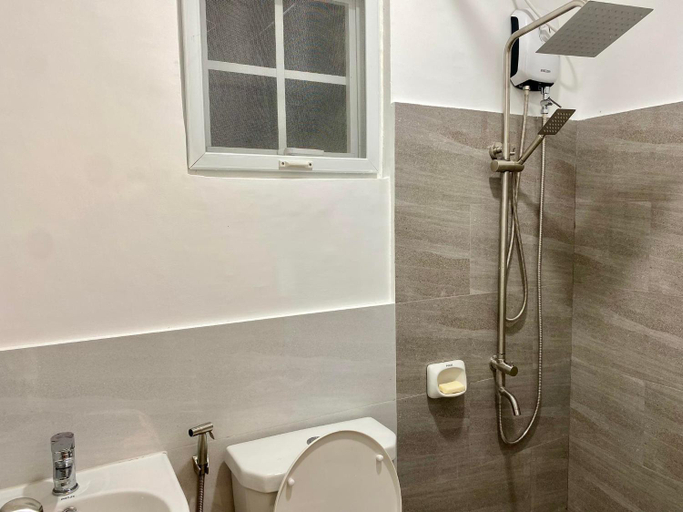 Bathroom 3, Casa Amelita Malolos, Malolos City
