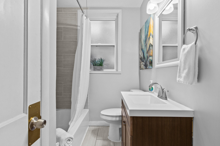 Bathroom 4, Botanical Bliss | JZ Vacation Rentals, Saint Louis
