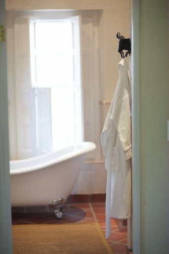 Bathroom, Explorers Club, Cape Winelands