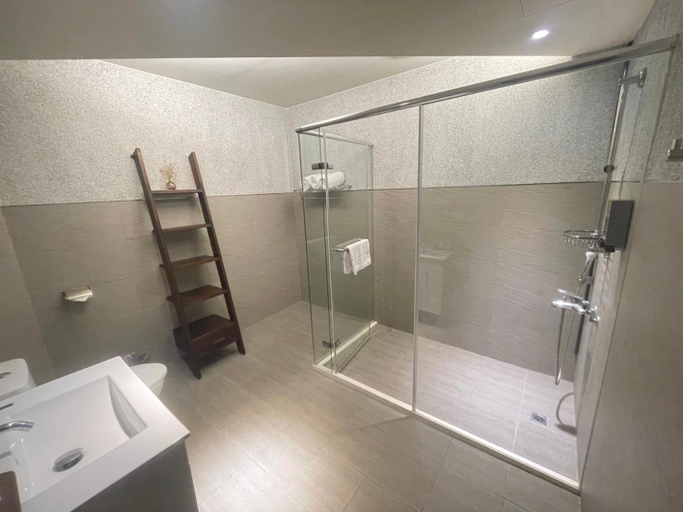Bathroom 4, Secret island, New Taipei City