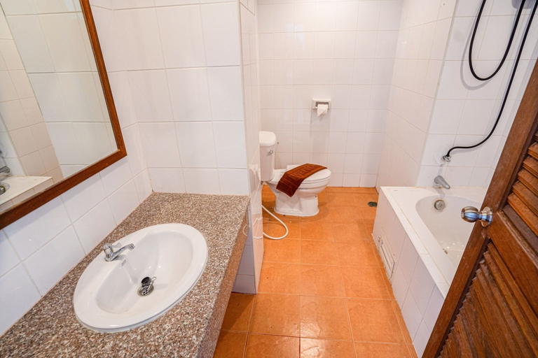 Bathroom 3, The BRC Ao-nang HOTEL, Mueang Krabi
