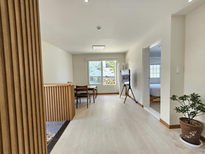 Others 4, Baerongnamu Private Stay, Seogwipo