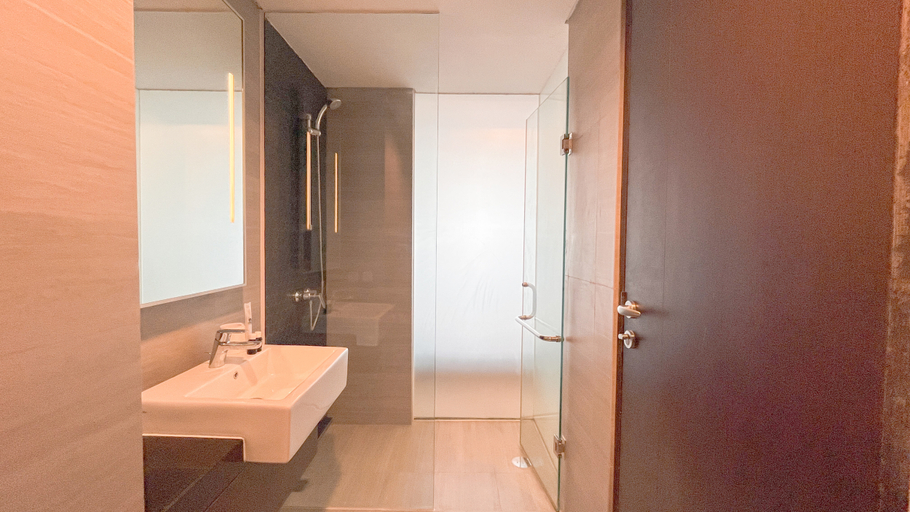 Bathroom 3, Studio at Skales Residence Near Nusa Dua Convention Centre, Badung