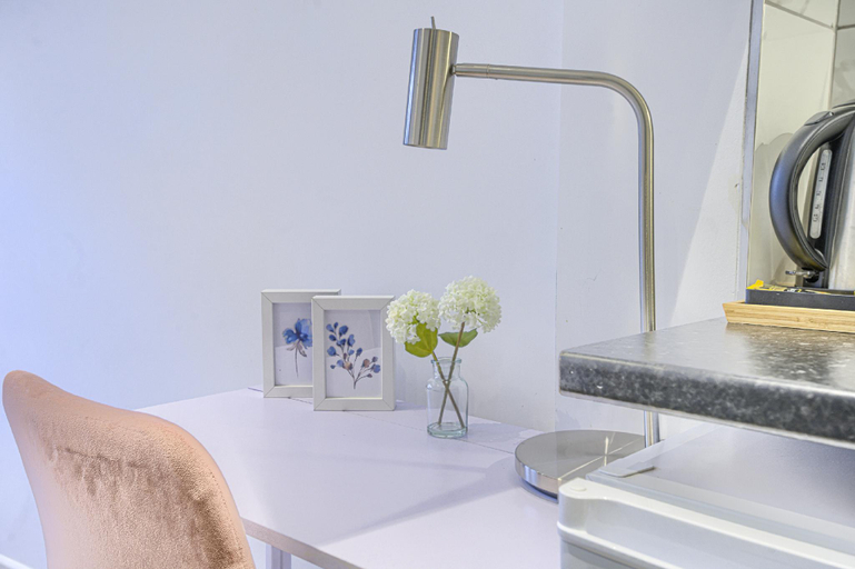 Bathroom, The Finsbury Deluxe Apartments , London