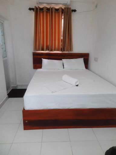Bedroom 2, Island Inn Colombo00, Thimbirigasyaya