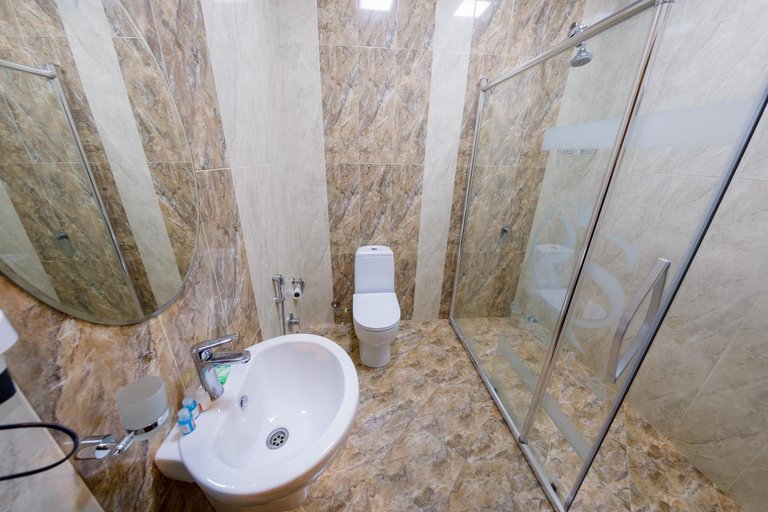 Bathroom 5, Royal Sapphire Baku, Baku