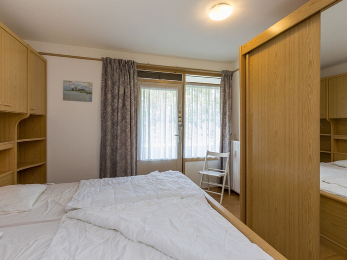Bedroom 3, Attractive Apartment Near Vlissingen Beach, Vlissingen