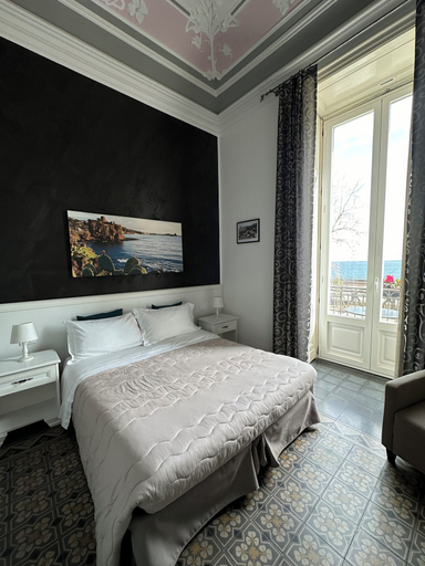 Bedroom 3, B&B I Puritani, Catania