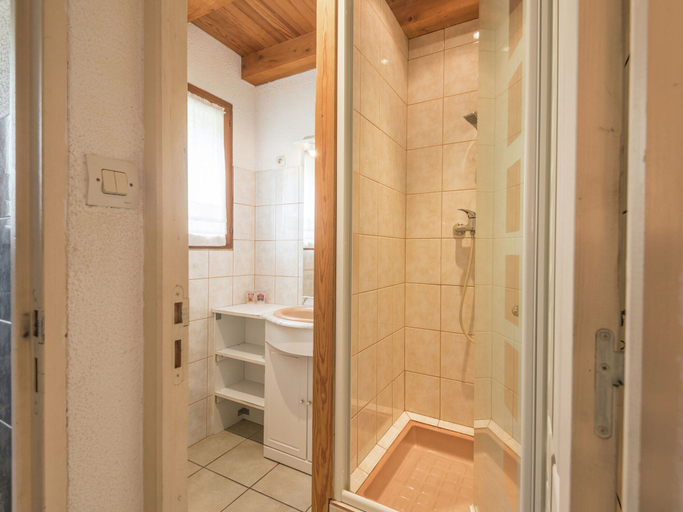 Bathroom 3, Chalet in Lovely, Rich Forest Setting With a Beautiful View, Vosges