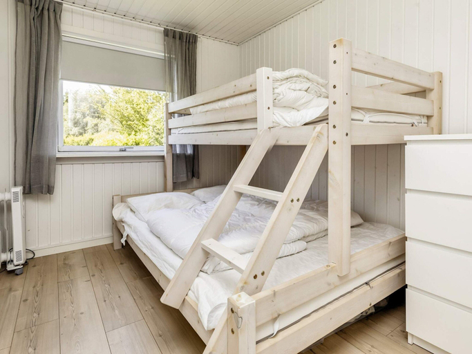 Bedroom 2, 7 Person Holiday Home in Hals, Aalborg