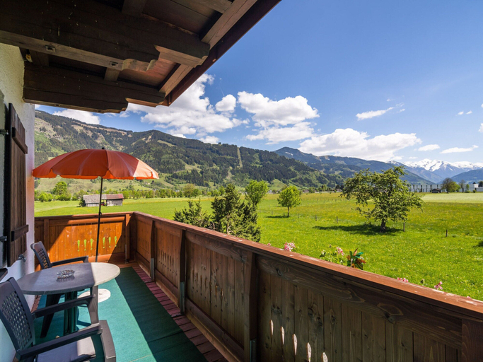 Others 5, Contemporary Apartment in Maishofen Near Ski Area, Zell am See