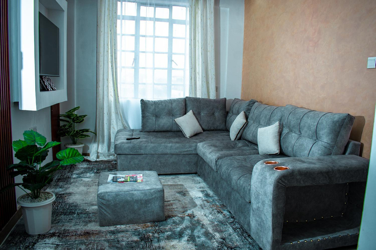 3, Urban Elegance, Starehe