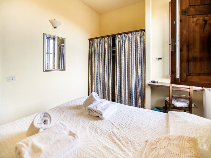 Bedroom 2, Pleasant Cottage in Asnieres With Terrace, Eure