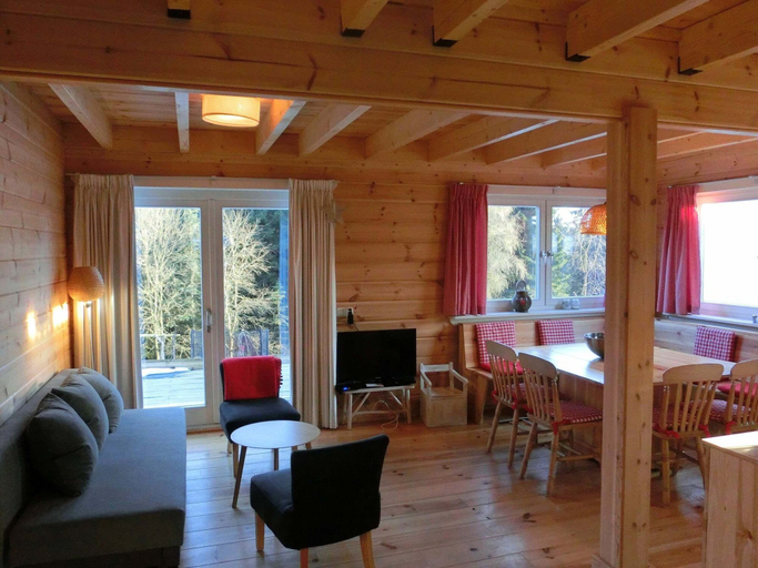 Dining 2, Forest Escape Near Ski Lift, Hochsauerlandkreis