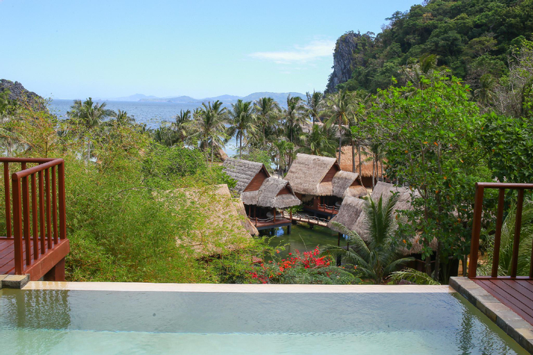 Swimming Pool 25