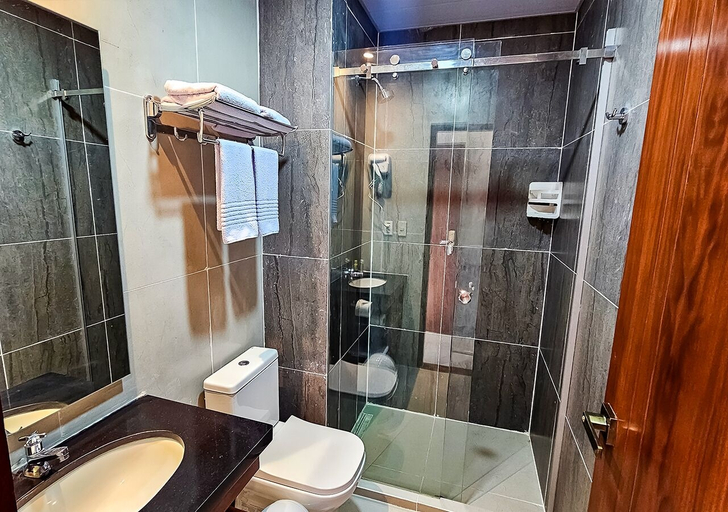 Bathroom 3, Hotel Maywa, Andrés Ibáñez