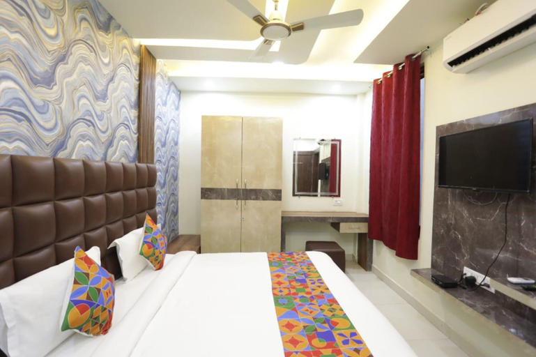 Bedroom 5, Goroomgo Naman Hotel and Banquet Kanpur, Kanpur Nagar