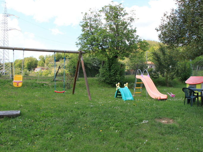 Children's area 3, Holiday Home in Canossa With Swimming Pool, Garden, Barbecue, Massa Carrara