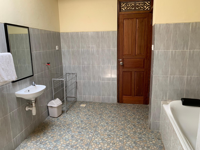 Bathroom 2
