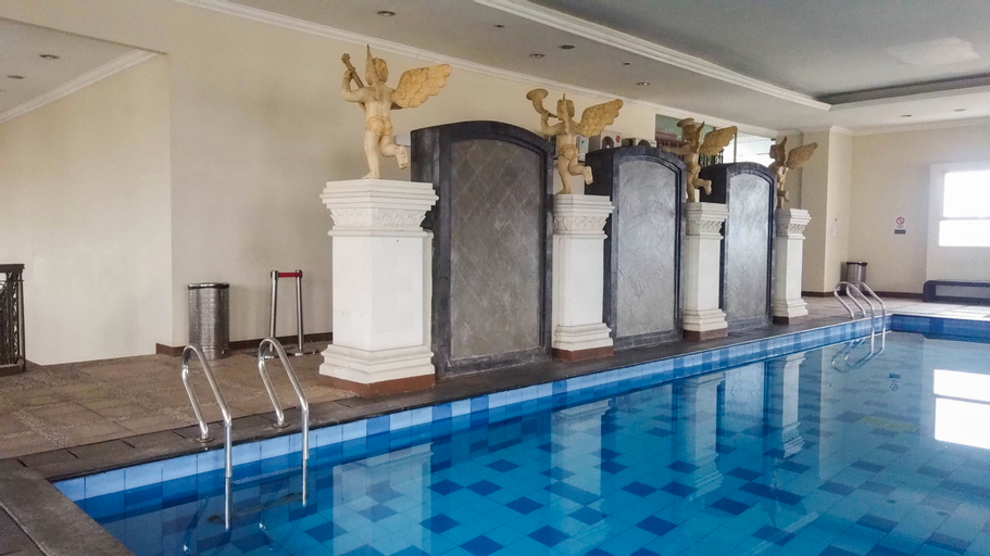 Sport & Beauty, Cozy and Elegant 1BR Apartment The Boulevard By Travelio, Central Jakarta