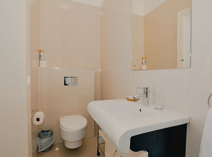 Bathroom 3, Albatross Guest house, City of Cape Town