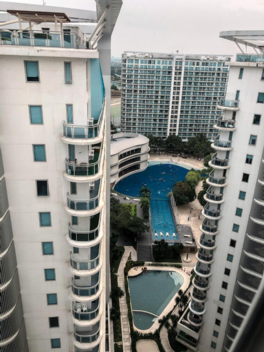 The Crash Pad, Parañaque