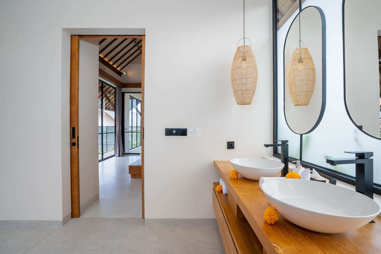 Bathroom 3, Villa Saya, Badung
