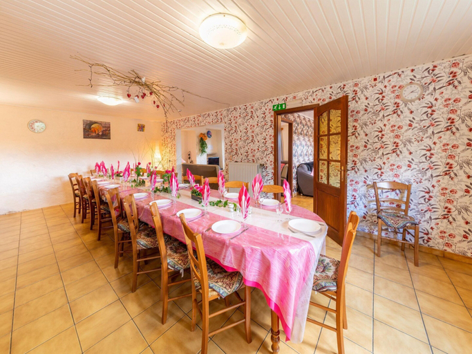Food & Drinks 4, Holiday Home in Montleban With Garden, Luxembourg