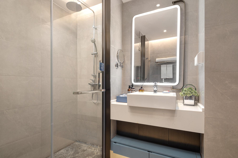 Bathroom 3, Citadines Jinqiao Building Yantai, Yantai