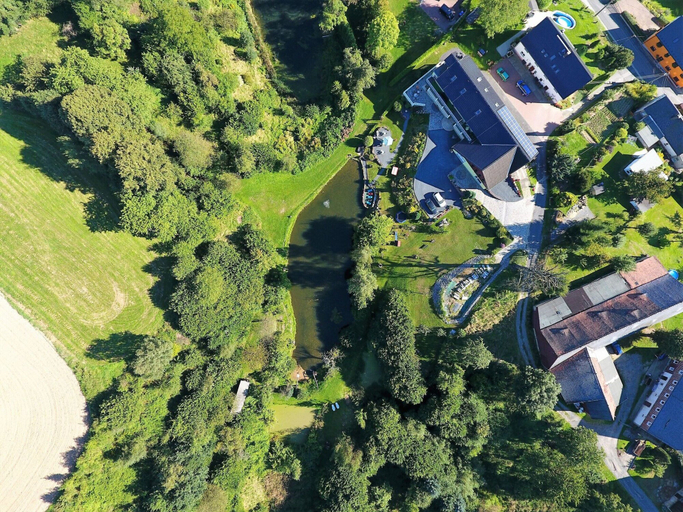 Exterior & Views 2, Ferienwohnungen mit Teich in Lichtenhain, Sächsische Schweiz-Osterzgebirge