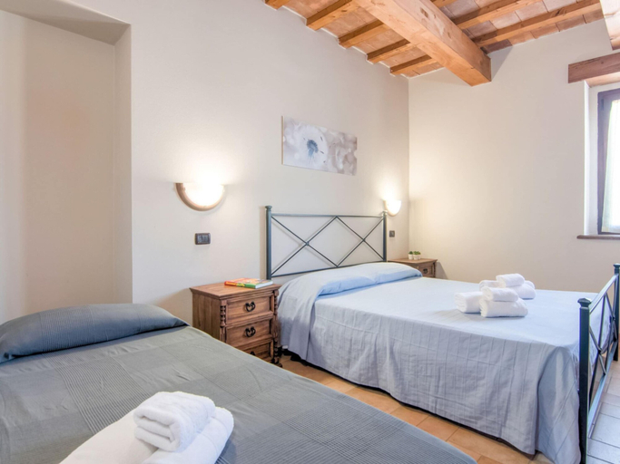 Bedroom 3, Inviting Farmhouse in Appenines With Covered Swimming Pool, Pesaro E Urbino