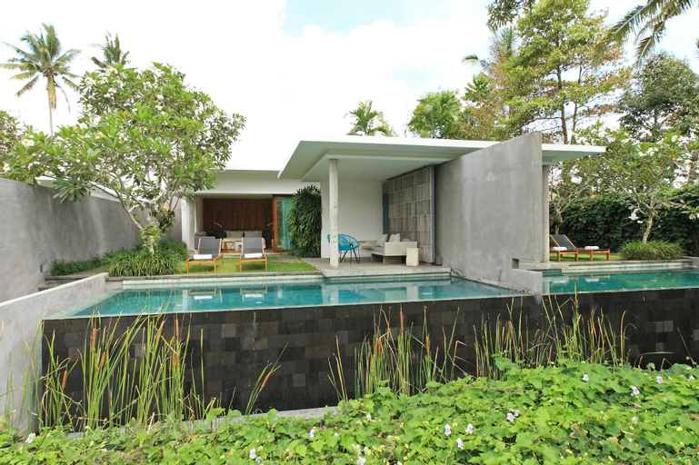 Swimming Pool 14
