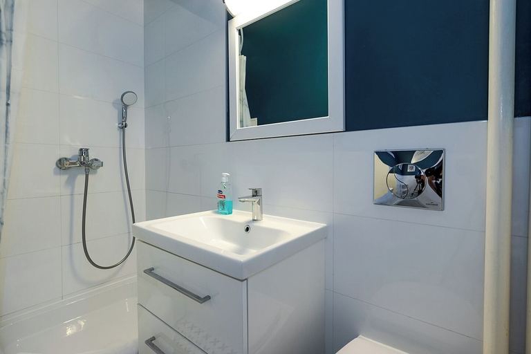 Bathroom 3, UNIT MiniStudio Bitwy Warszawskiej, Warsaw