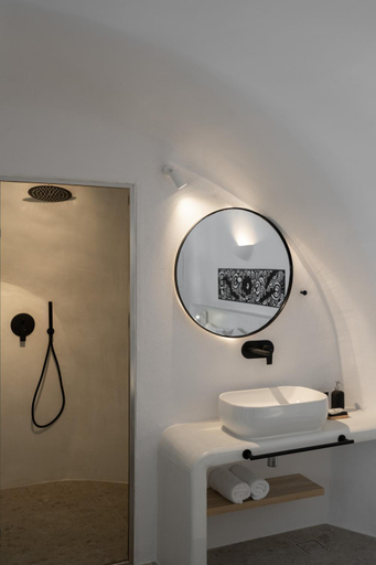 Others 5, Niso Cave Suites, South Aegean