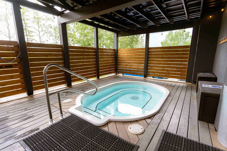 Sport & Beauty 2, Everwild Canmore - Nordic Spa & Hotel, Division No. 15
