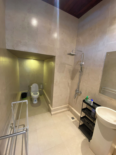 Bathroom 2, Roberto Suites Ubud View by EPS, Gianyar
