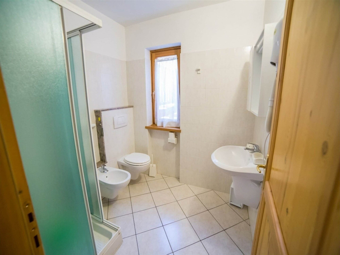 Bathroom 4, Chalet-village situated in a quiet area, Aosta