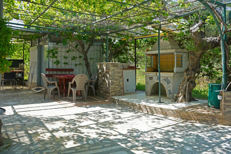 Others 4, VENI Olive House, Peloponnese