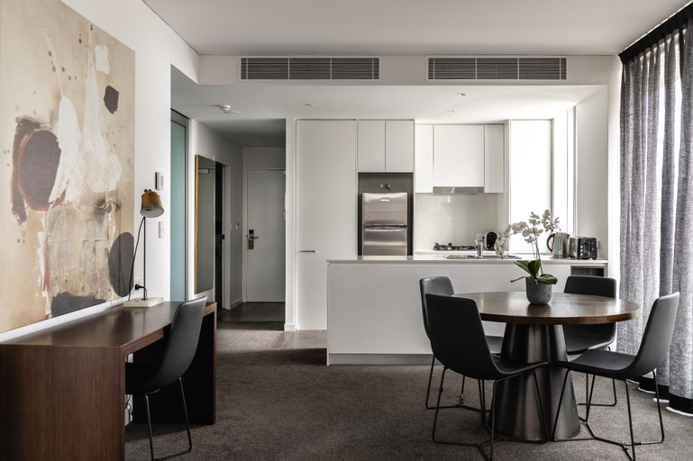 Dining Room 27